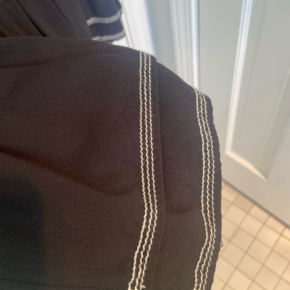 Ann Taylor L Black blouse - Picture 3 of 7